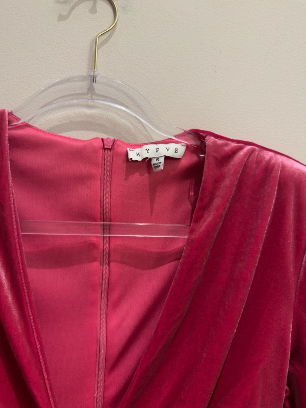 HYFVE - Velvet Long-sleeve Knot-Front Short Dress Raspberry Pink Size Small - Picture 3 of 6
